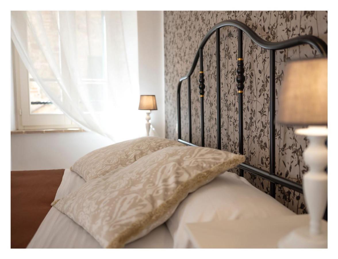 Il Grottino Relais & Spa Gualdo Cattaneo Eksteriør bilde